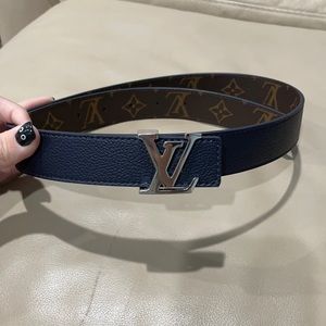 LV Navy blue and monogram belt